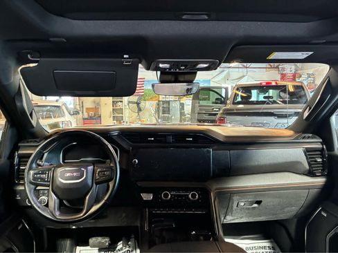 Used 2024 GMC Sierra 1500 AT4 w/ Technology Package image 16