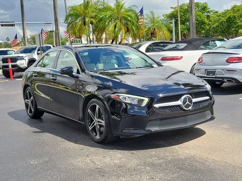 Used 2019 Mercedes-Benz A 220 image 3