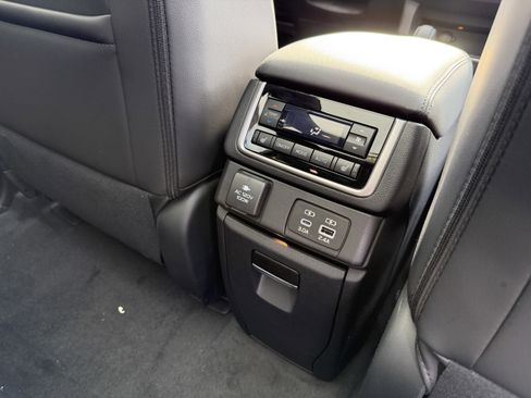 New 2026 Subaru Ascent Touring image 29
