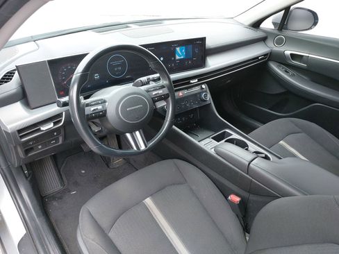 Used 2024 Hyundai Sonata SEL w/ Convenience Package FWD image 5