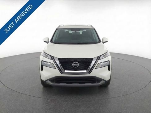 Used 2023 Nissan Rogue SV w/ SV Premium B Package image 12