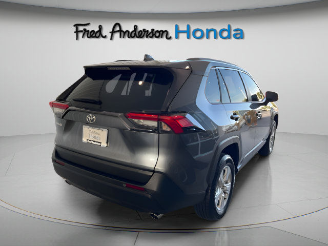Used 2021 Toyota RAV4 XLE FWD image 5