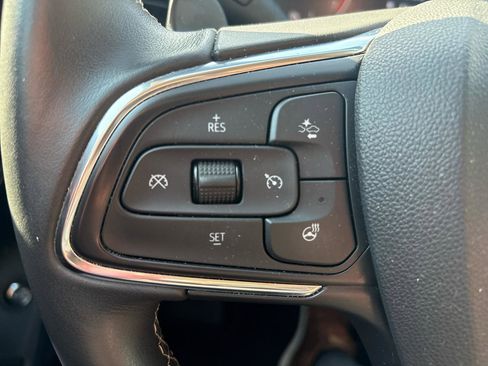 Used 2022 Buick Envision Preferred AWD/4WD image 11