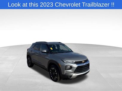 Used 2023 Chevrolet TrailBlazer LT w/ Convenience Package