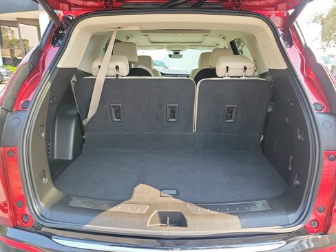 Used 2024 Buick Enclave Premium w/ Experience Buick Package FWD image 12