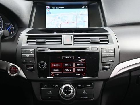 Used 2015 Honda Crosstour EX-L image 27