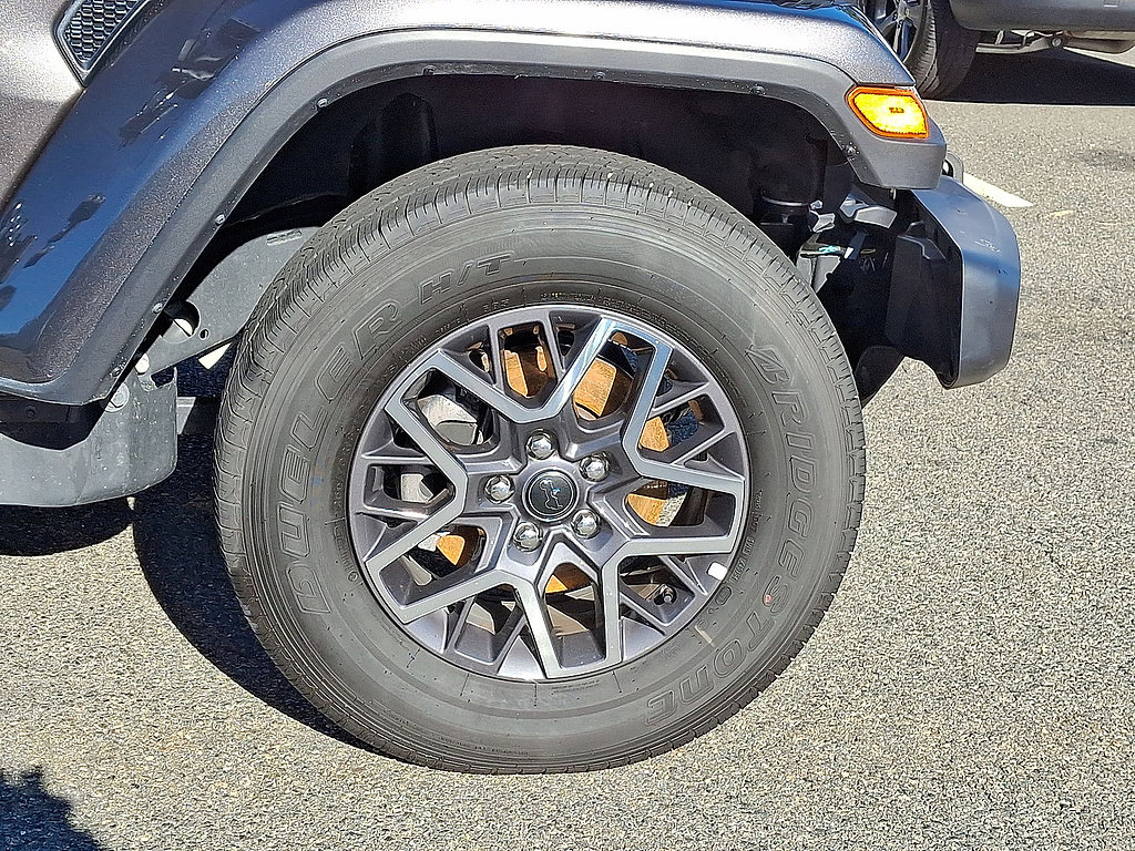 Certified 2026 Jeep Wrangler Unlimited Sahara AWD/4WD image 27