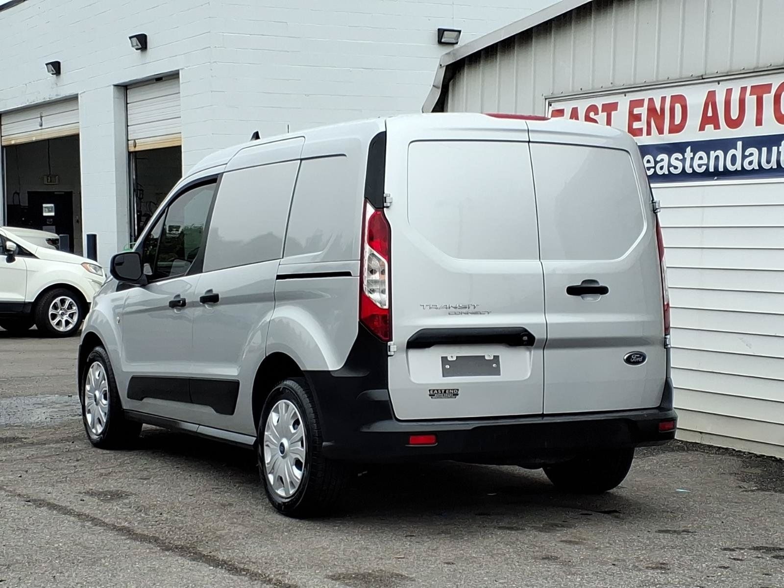 Used 2019 Ford Transit Connect XL FWD image 3