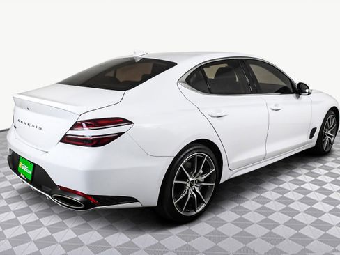 Used 2025 Genesis G70 2.5T image 8