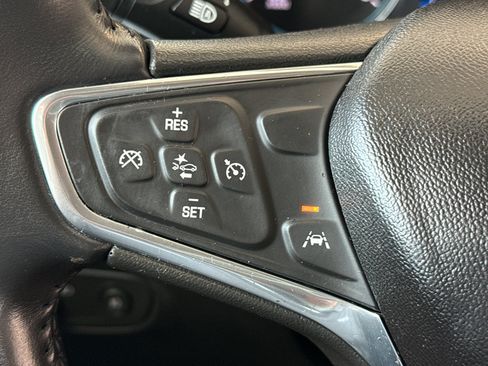 Used 2020 Chevrolet Equinox LT FWD image 17