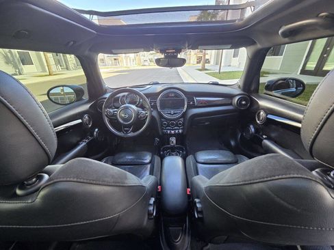 Used 2020 MINI Cooper S image 21