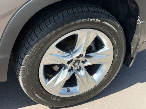 Used 2016 Toyota Highlander Limited Platinum AWD/4WD image 55