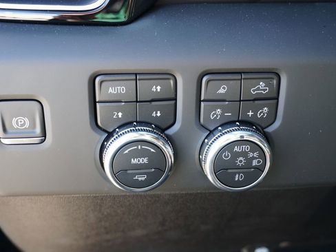 New 2025 GMC Sierra 2500 Denali w/ Denali Reserve Package image 36