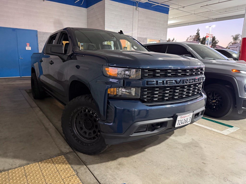 Used 2022 Chevrolet Silverado 1500 Custom w/ LPO, Dark Essentials Package RWD image 1