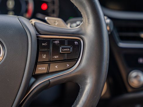 Used 2023 Lexus ES 350 w/ Premium Package image 39