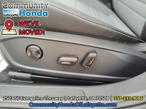 Used 2025 Volkswagen Jetta SE w/ Black Wheel Package FWD image 22