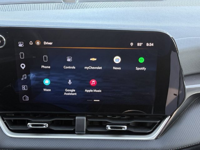Used 2025 Chevrolet Equinox LT w/ Safety and Technology Package FWD image 17
