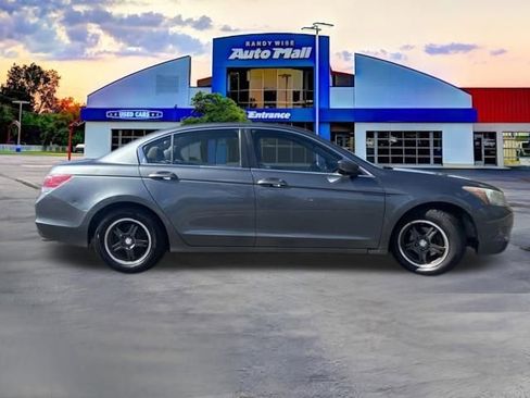 Used 2010 Honda Accord LX image 7