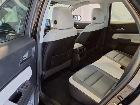 Used 2025 Honda Prologue Touring image 14