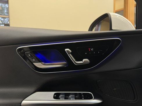 Certified 2025 Mercedes-Benz GLC 300 image 20