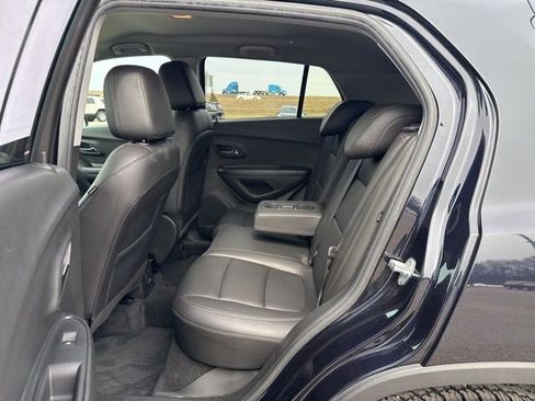 Used 2021 Chevrolet Trax LT w/ Premium Seat Package image 14