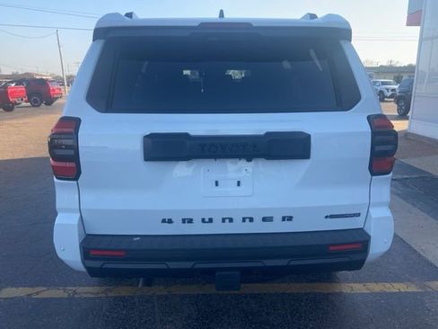 New 2026 Toyota 4Runner TRD Off-Road Premium AWD/4WD image 4