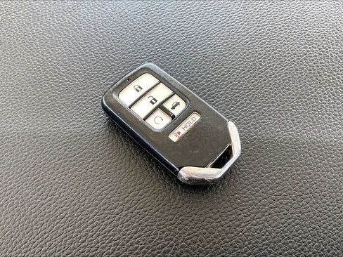 Used 2020 Honda Civic Sport image 31