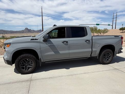 Used 2024 Chevrolet Silverado 1500 Custom Trail Boss w/ Dark Appearance Package AWD/4WD image 14