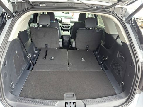 New 2026 Ford Explorer Active AWD/4WD image 17