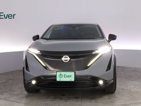 Used 2024 Nissan Ariya AWD image 12