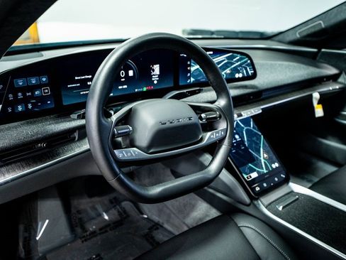 Used 2024 Lucid Air Pure image 33