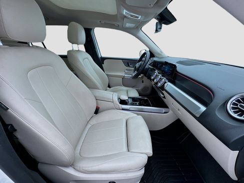 Used 2021 Mercedes-Benz GLB 250 image 20