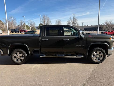 Used 2022 Chevrolet Silverado 2500 LTZ w/ LTZ Premium Package image 8