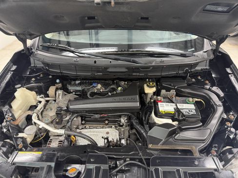 Used 2016 Nissan Rogue SV AWD/4WD image 32