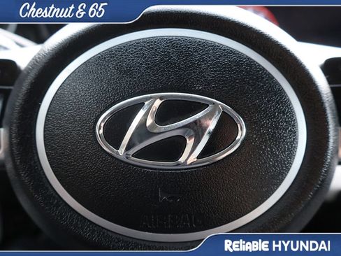 Used 2023 Hyundai Elantra Limited FWD image 28