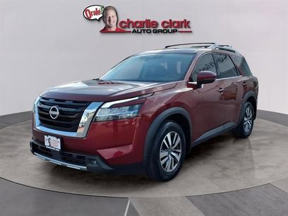 Used 2022 Nissan Pathfinder SL