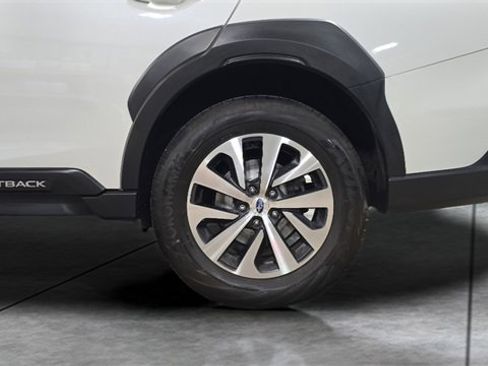 Used 2023 Subaru Outback Premium image 30