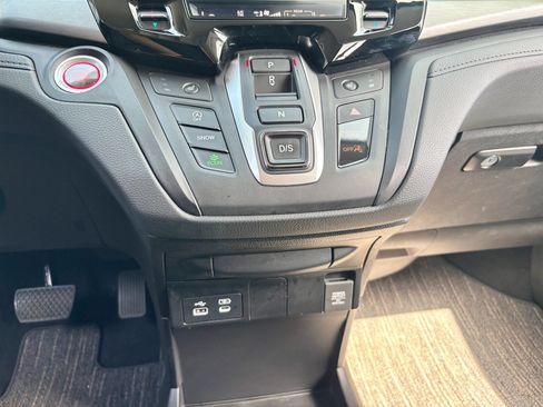 Used 2025 Honda Odyssey EX-L image 20
