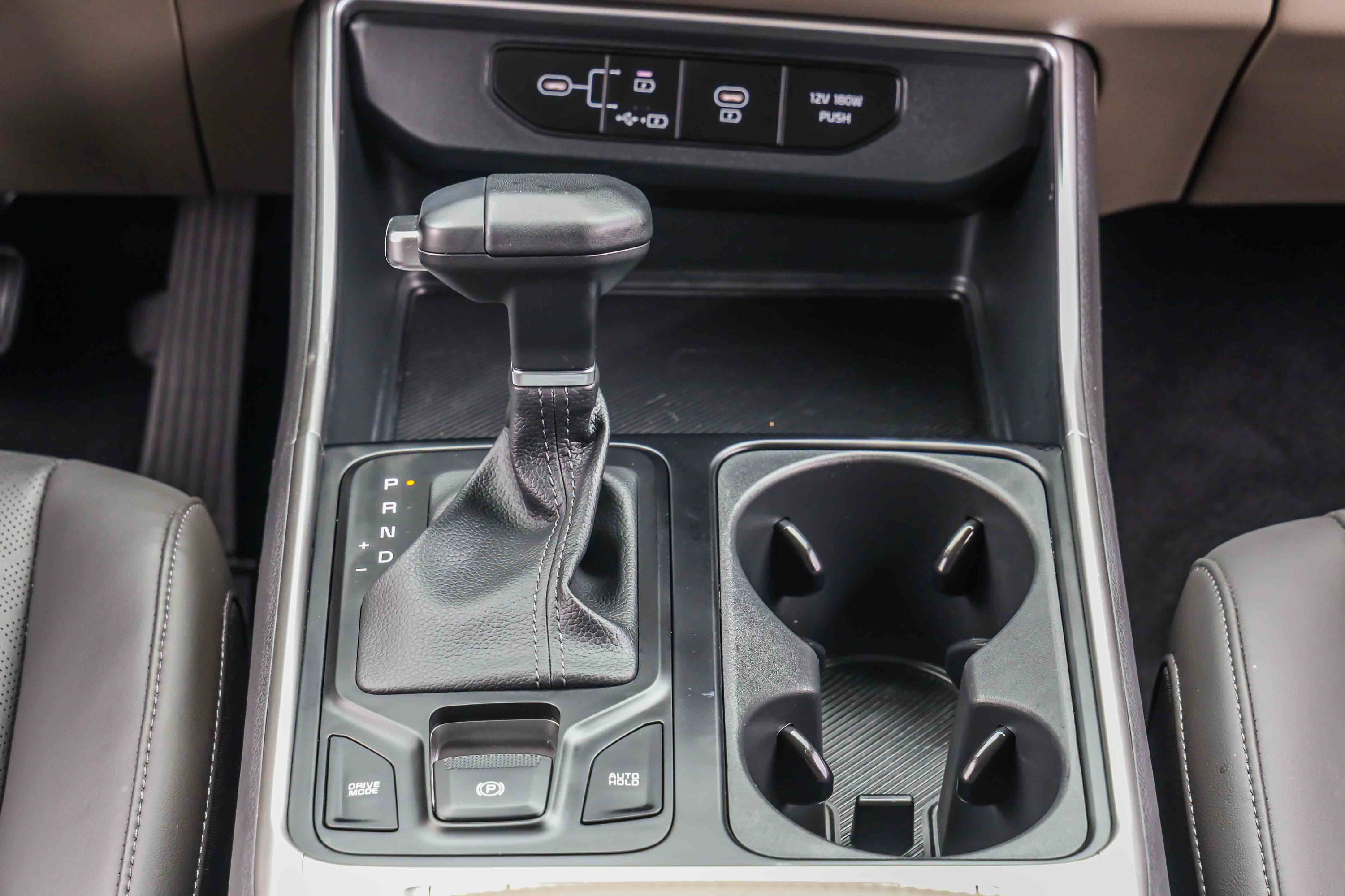 Used 2026 Kia Carnival FWD image 13
