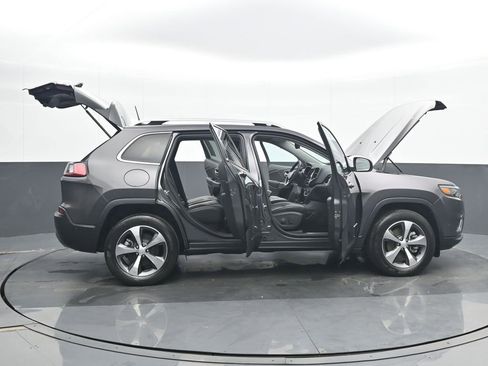 Used 2021 Jeep Cherokee Limited AWD/4WD image 26