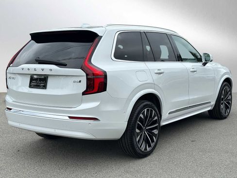 Used 2025 Volvo XC90 B6 Plus w/ Protection Package Premier AWD/4WD image 3