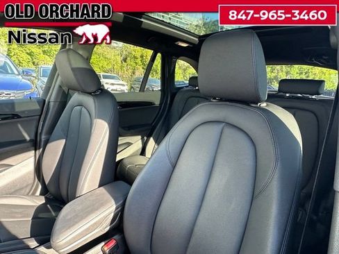 Used 2022 BMW X1 xDrive28i w/ Convenience Package AWD/4WD image 11