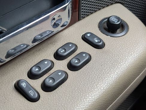 Used 2007 Ford F150 Lariat AWD/4WD image 19