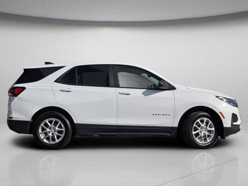 Used 2023 Chevrolet Equinox LS w/ LS Convenience Package image 10