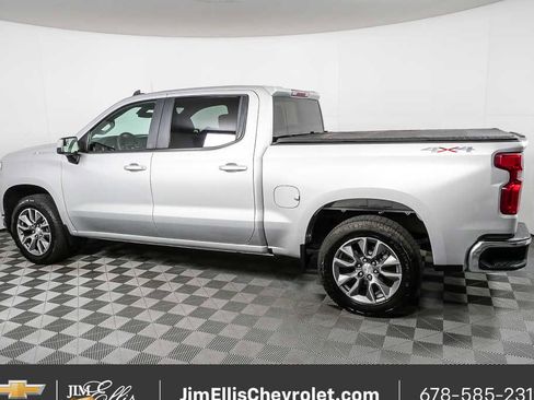 Used 2020 Chevrolet Silverado 1500 LT image 23