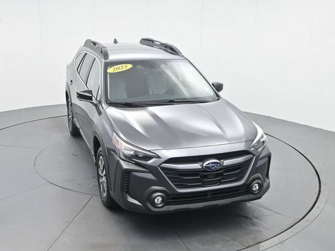 Used 2025 Subaru Outback Premium AWD/4WD image 25