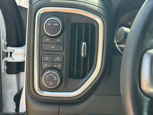 Used 2022 Chevrolet Silverado 2500 LT w/ Convenience Package AWD/4WD image 27