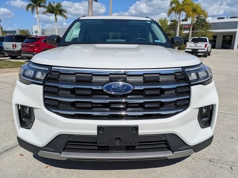 New 2026 Ford Explorer Active w/ Active Comfort Package RWD image 8