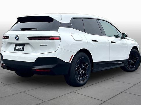 Certified 2023 BMW iX xDrive50 image 12