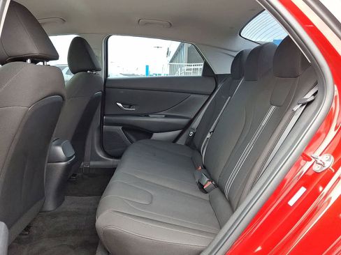 Used 2023 Hyundai Elantra SEL w/ Convenience Package FWD image 29